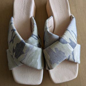 Sanctuary Lively Leather Sandal In Fatigue- Women’s Size 8.5m, Retail $99